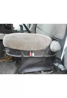 VOLVO VNL SEAT, FRONT