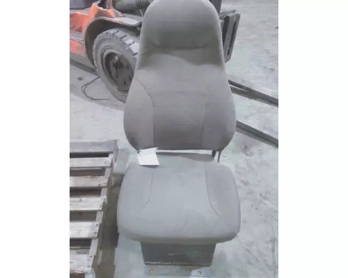 VOLVO VNL SEAT, FRONT