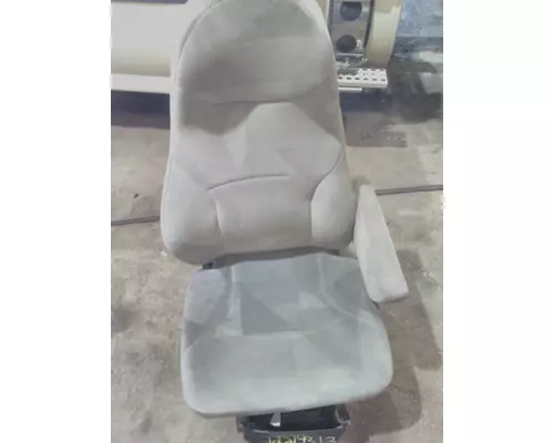 VOLVO VNL SEAT, FRONT