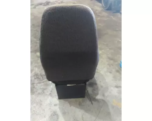 VOLVO VNL SEAT, FRONT