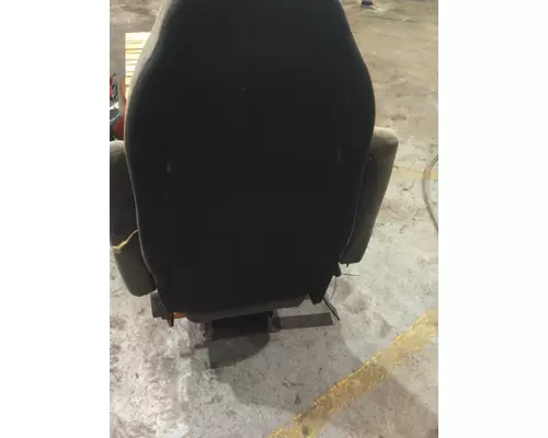 VOLVO VNL SEAT, FRONT