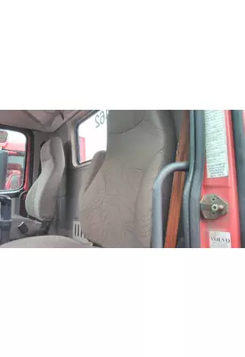 VOLVO VNL SEAT, FRONT