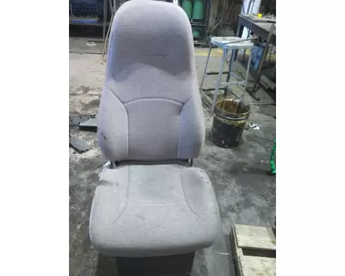 VOLVO VNL SEAT, FRONT