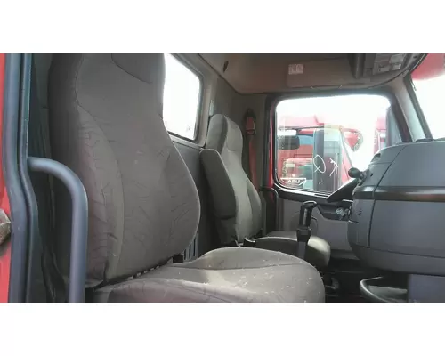 VOLVO VNL SEAT, FRONT