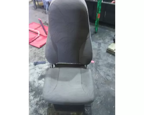 VOLVO VNL SEAT, FRONT