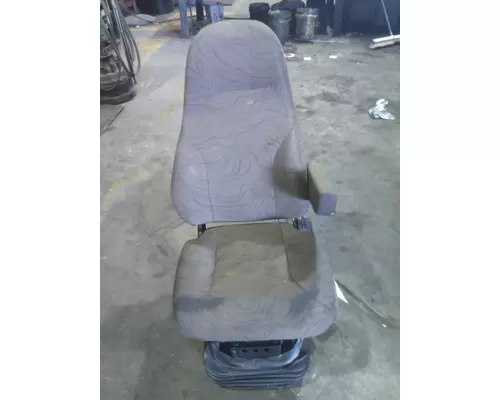 VOLVO VNL SEAT, FRONT