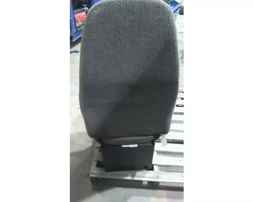 VOLVO VNL SEAT, FRONT