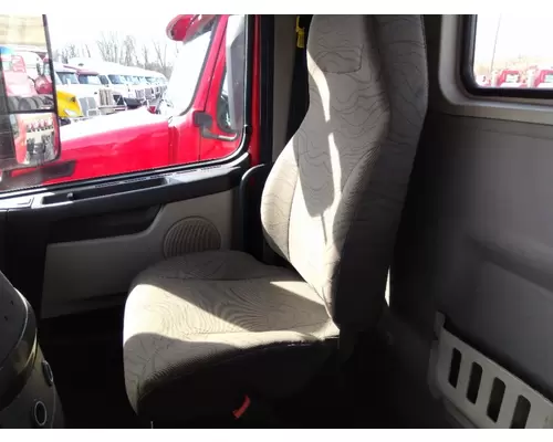 VOLVO VNL SEAT, FRONT