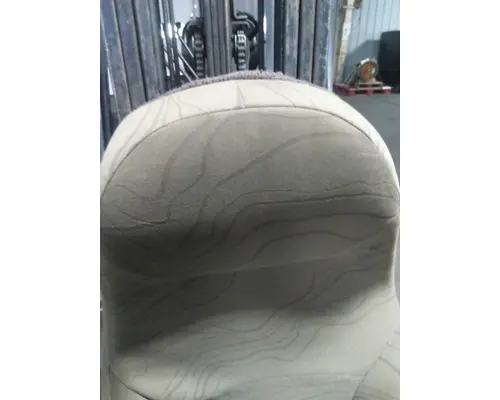 VOLVO VNL SEAT, FRONT