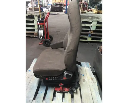 VOLVO VNL SEAT, FRONT