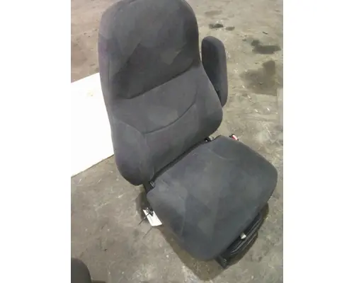 VOLVO VNL SEAT, FRONT
