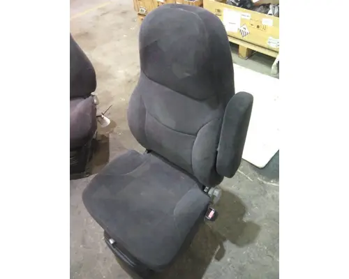 VOLVO VNL SEAT, FRONT