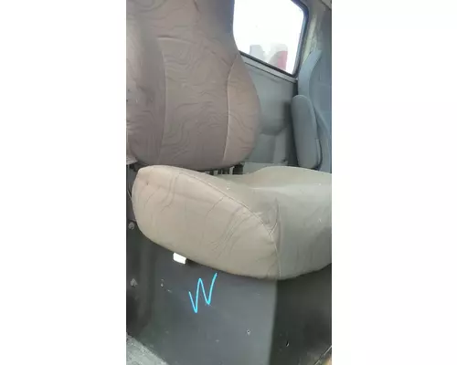 VOLVO VNL SEAT, FRONT