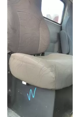 VOLVO VNL SEAT, FRONT