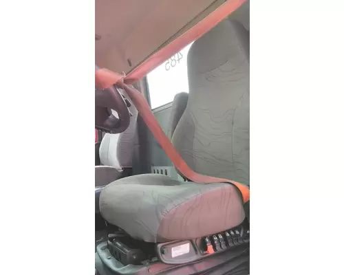 VOLVO VNL SEAT, FRONT