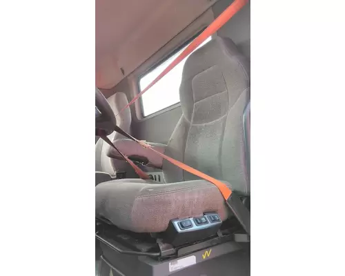 VOLVO VNL SEAT, FRONT