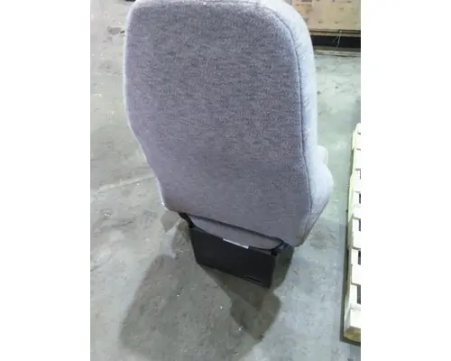 VOLVO VNL SEAT, FRONT