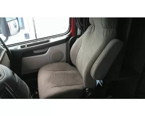 VOLVO VNL SEAT, FRONT