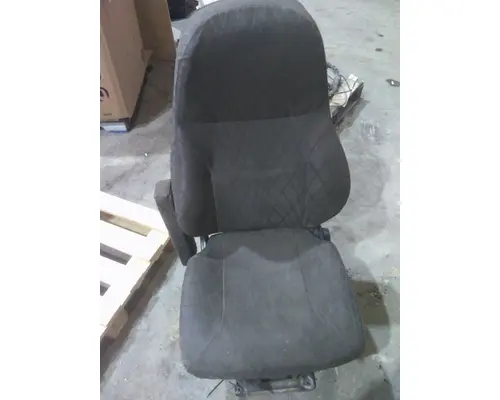 VOLVO VNL SEAT, FRONT