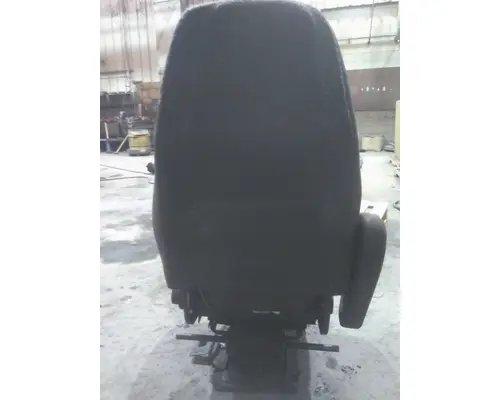 VOLVO VNL SEAT, FRONT