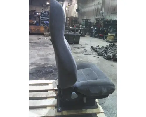VOLVO VNL SEAT, FRONT