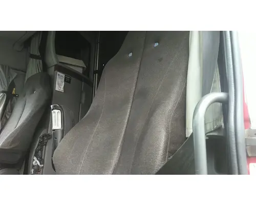 VOLVO VNL SEAT, FRONT