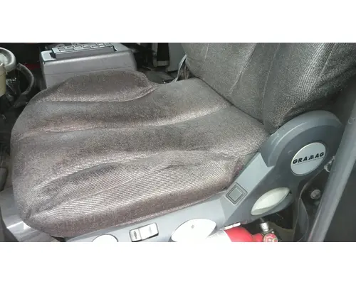 VOLVO VNL SEAT, FRONT