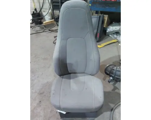 VOLVO VNL SEAT, FRONT