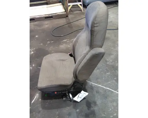 VOLVO VNL SEAT, FRONT
