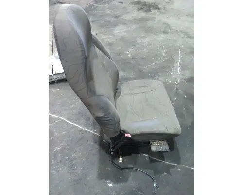 VOLVO VNL SEAT, FRONT