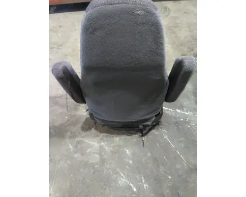 VOLVO VNL SEAT, FRONT