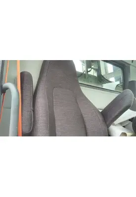 VOLVO VNL SEAT, FRONT