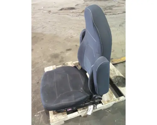 VOLVO VNL SEAT, FRONT