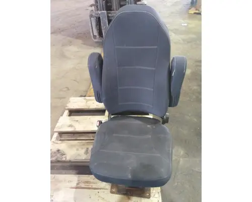 VOLVO VNL SEAT, FRONT
