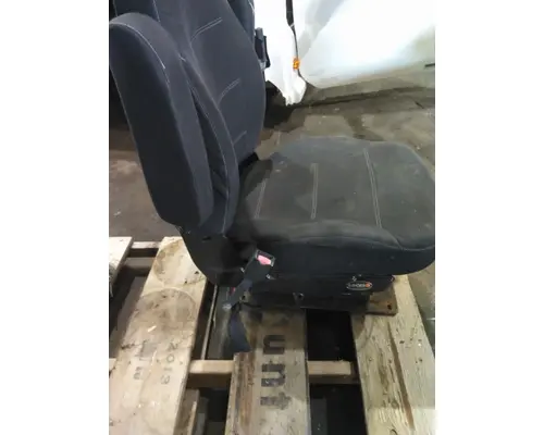 VOLVO VNL SEAT, FRONT
