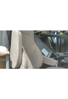 VOLVO VNL SEAT, FRONT