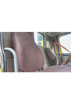 VOLVO VNL SEAT, FRONT