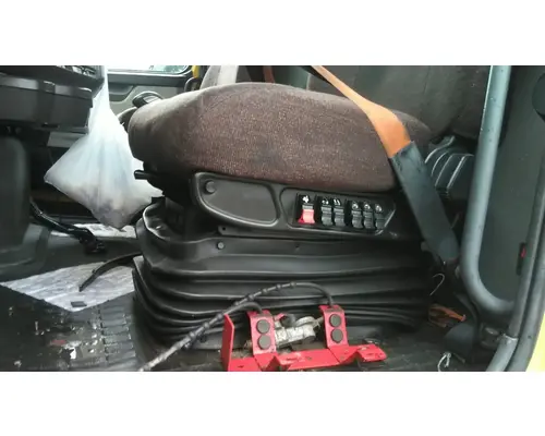 VOLVO VNL SEAT, FRONT