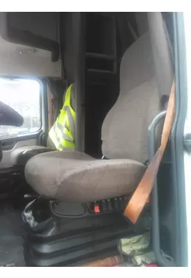 VOLVO VNL SEAT, FRONT