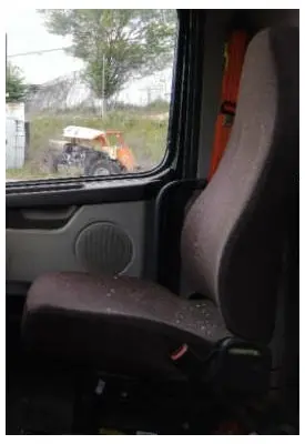 VOLVO VNL SEAT, FRONT