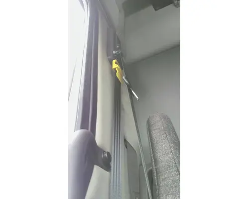 VOLVO VNL SEAT BELT HARNESS