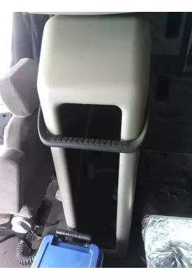 VOLVO VNL SLEEPER CLOSET