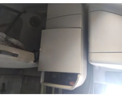 VOLVO VNL SLEEPER CLOSET