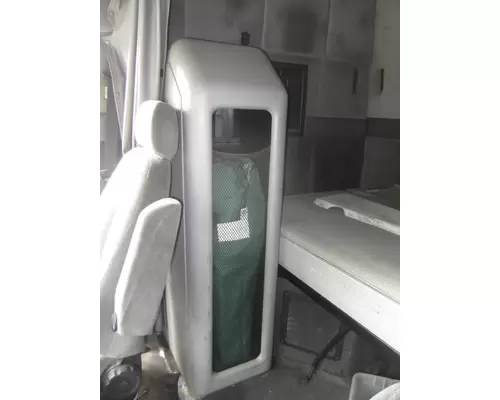 VOLVO VNL SLEEPER CLOSET