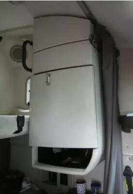 VOLVO VNL SLEEPER CLOSET