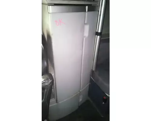 VOLVO VNL SLEEPER CLOSET