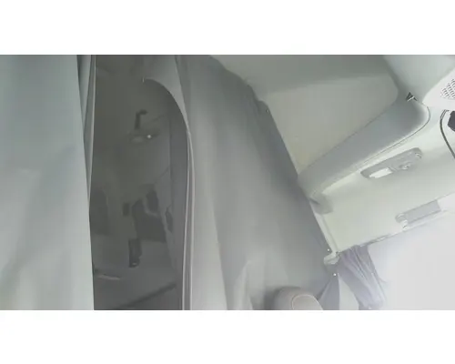 VOLVO VNL SLEEPER CURTAIN