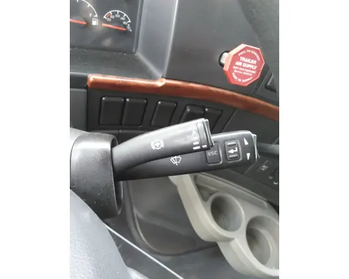 VOLVO VNL STEERING COLUMN