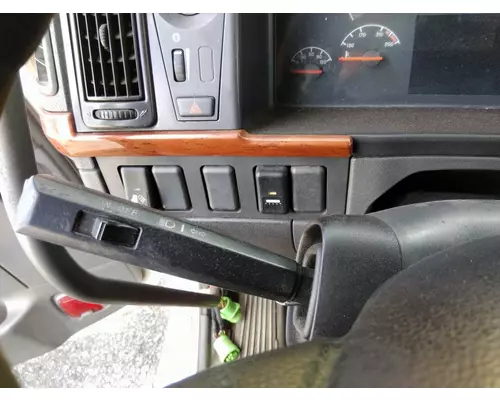 VOLVO VNL STEERING COLUMN