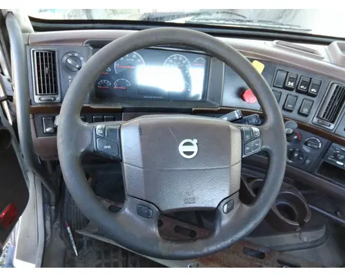 VOLVO VNL STEERING COLUMN